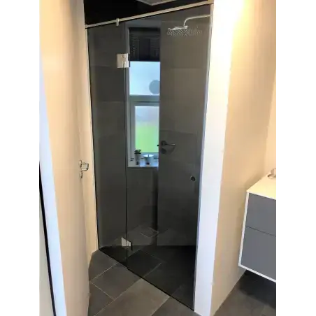 Nicheløsning dør på væg 8 mm, B: op til 1400 x H: max 2000mm - på specialmål