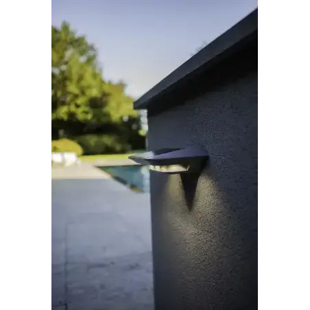 LUTEC Ghost Solar LED væglampe med sensor, 2,4W