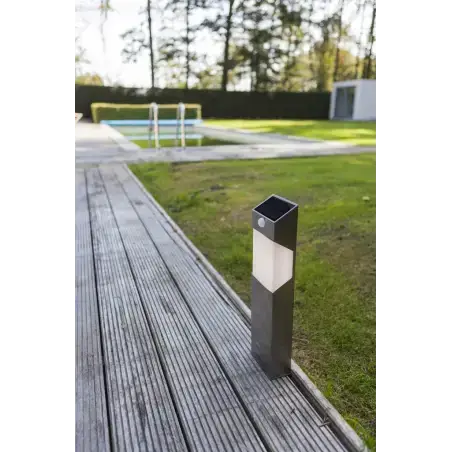 LUTEC Solstel udendørs LED pullert med solcelle og sensor 2,3W