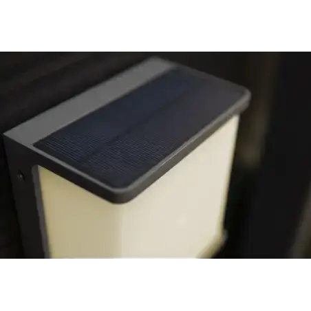 LUTEC Doblo LED væglampe, sort solcelle med sensor 12W