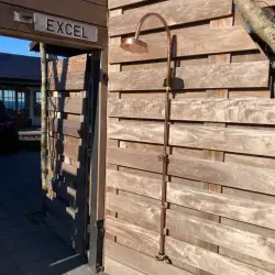 Nortiq Udebruser i kobber til placering på væggen