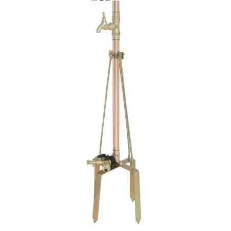 Nortiq Udebruser i kobber til placering på græsset