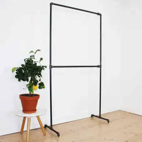 Simple Racks Tribeca, tøjstativ i sort gevindrør, 210 x 113 cm