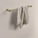 Vola T19/800 - 19 håndklædestang i 80 cm - poleret messing natur